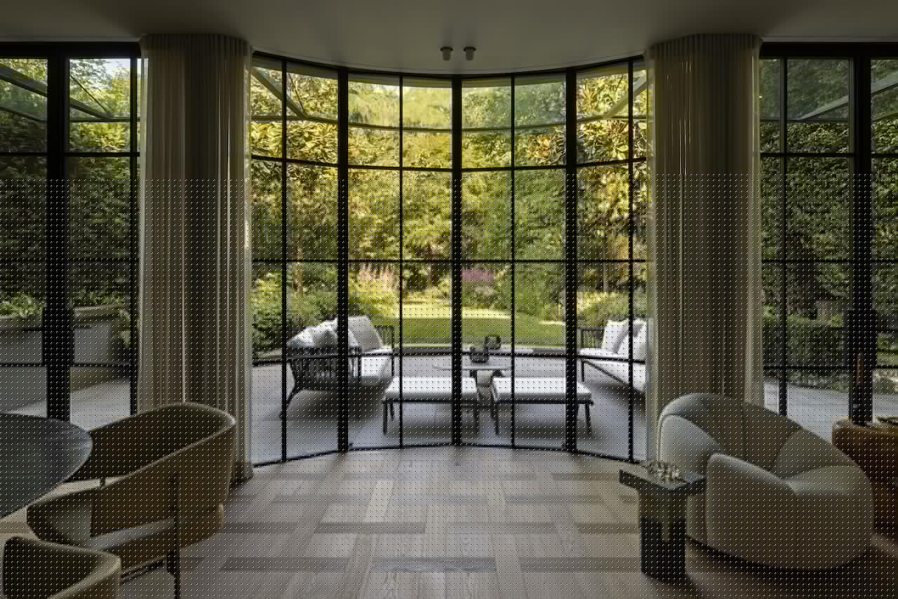 A Vancouver Addition Blurs the Line Between House and Garden