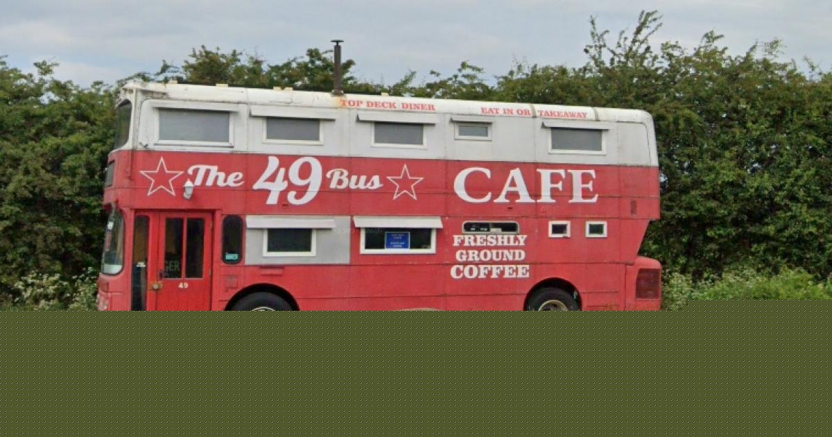 Roadside double-decker bus café gets new rating after inspection