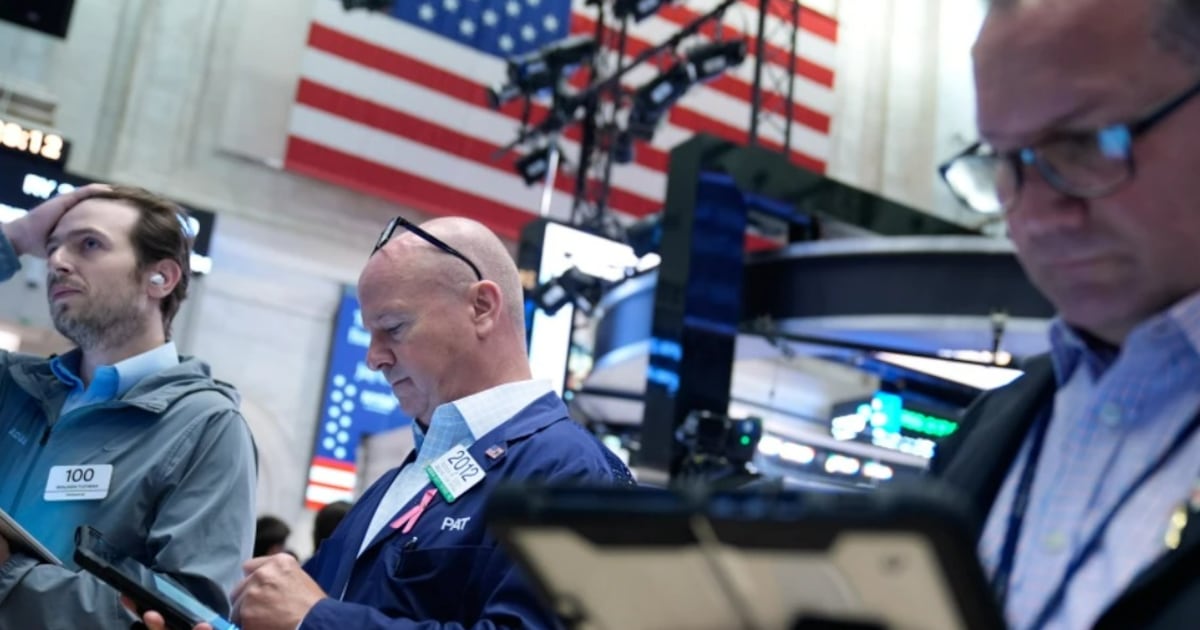 Wall Street abre ‘sigiloso’ tras amenazas de Trump a Irán: ¿Cómo opera HOY?