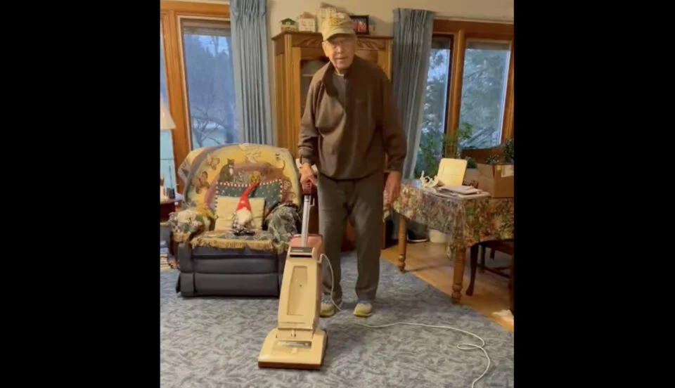 Chuck Grassley Mourns The Death Of His Beloved Vacuum Cleaner