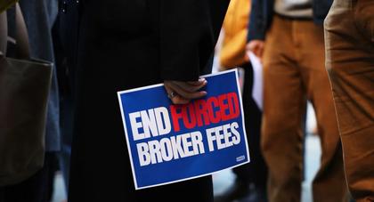 Extra Extra: Do New Yorkers want a mayor who will bring back broker fees?