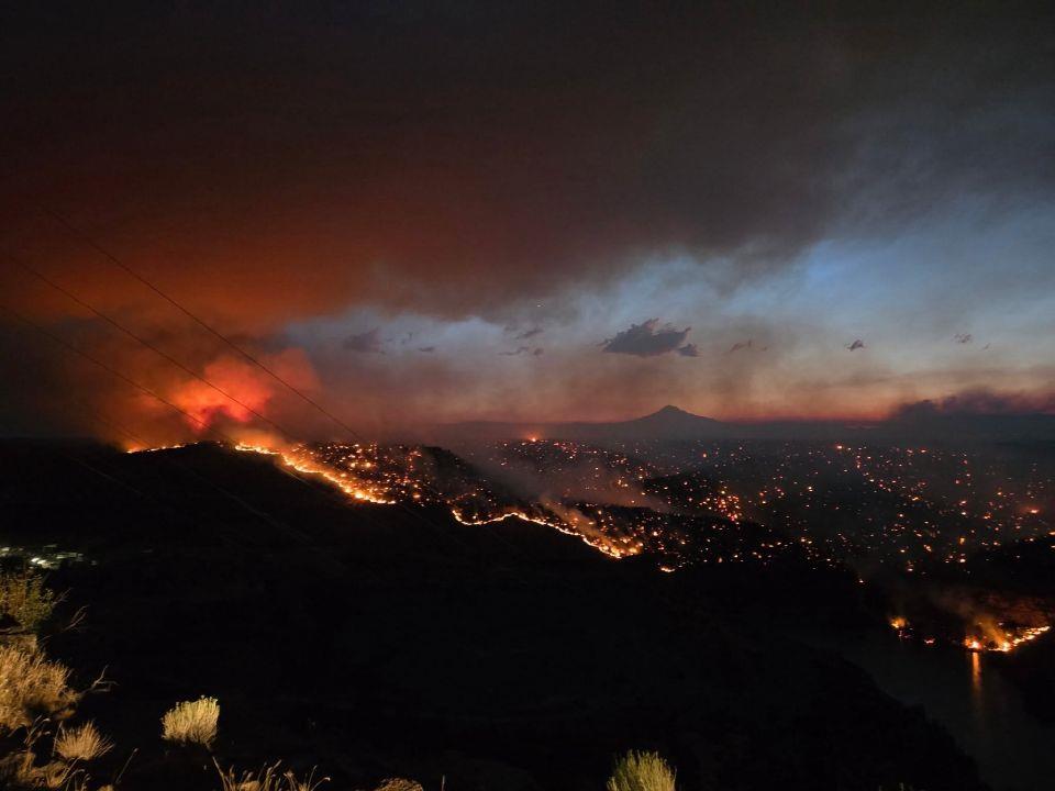 Bench Fire tops 64,000 acres as crews strengthen containment on Warm Springs Reservation