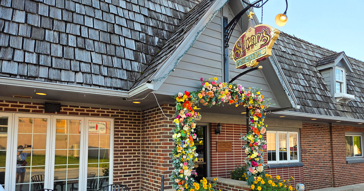 The Homey Supper Club In Wisconsin That Locals Swear Has The State’s Best Filet Mignon