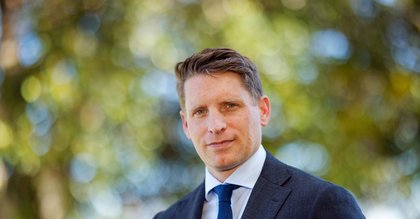 Andrew Hastie says he will not fight to become Liberals leader