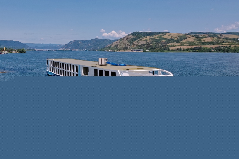 TUI River Cruises’ Luzia Touches Water for the First Time in Serbia