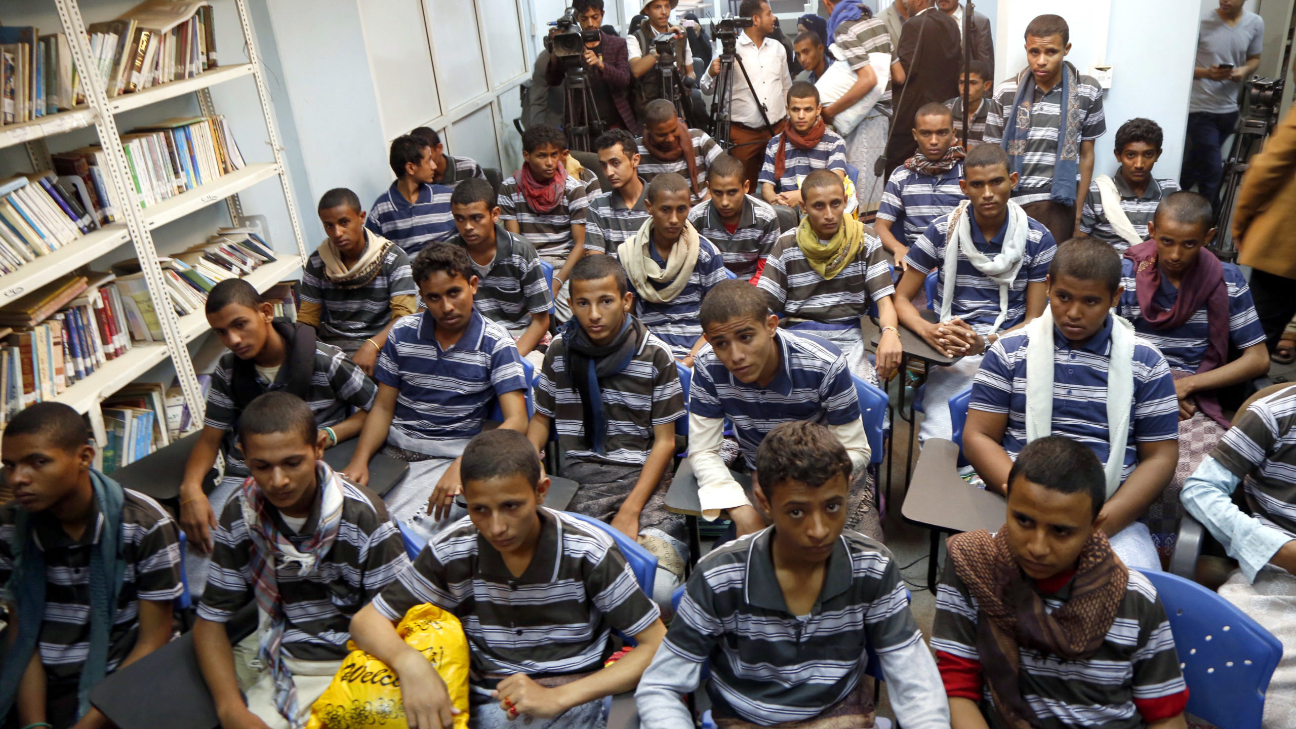 Yemeni Government, Houthis, Trade Blame as Prisoner Exchange Deadline Passes Without Action
