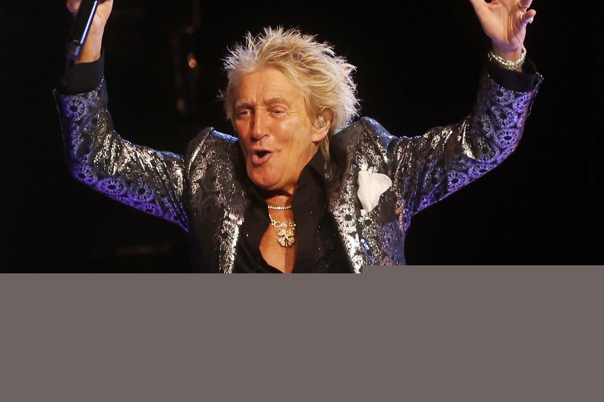 Rod Stewart Joined by Steven Van Zandt at ‘One Last Time’ Jones Beach Show: Video, Set List