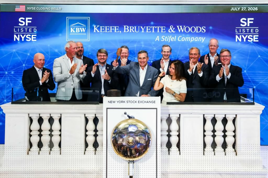 Colony Bank represented at stock exchange ceremony