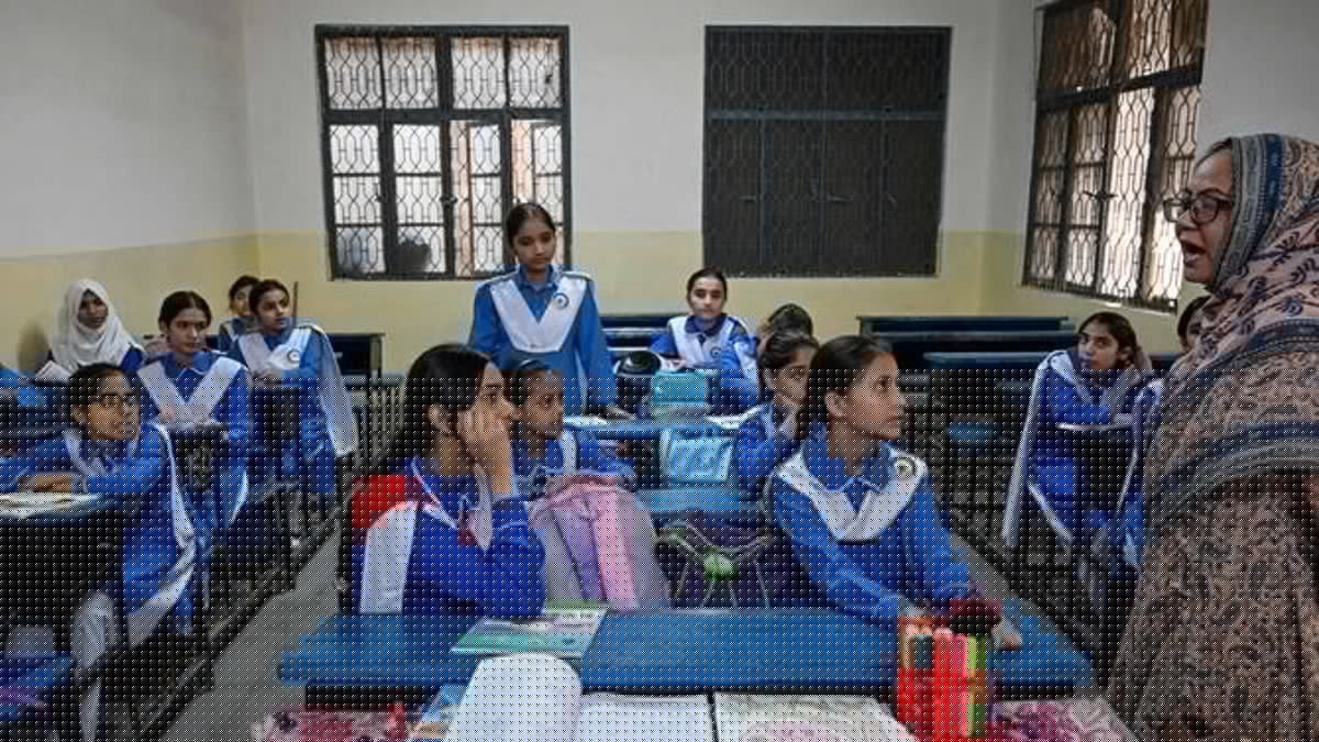 Comment on Punjab Confirms Schools Reopening Date After Summer Vacations by community reporter of south lahore