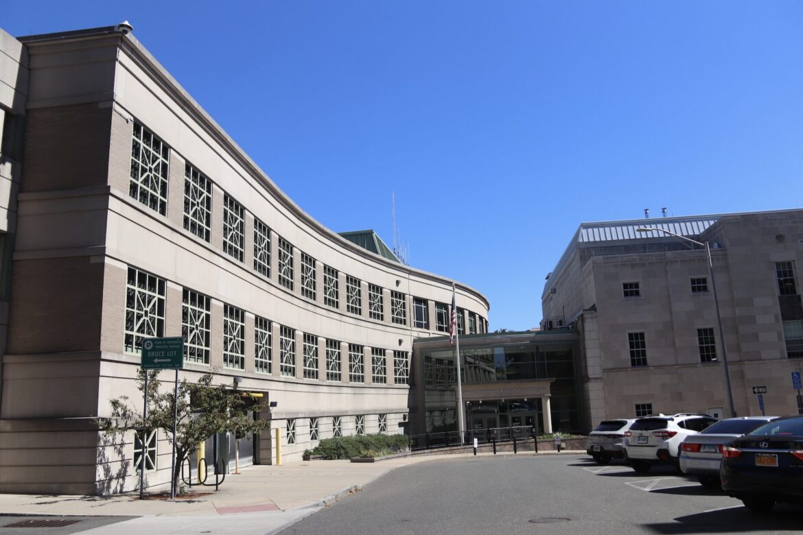 Speeding, Weaving and No Lights Lead to DUI Charge in Greenwich