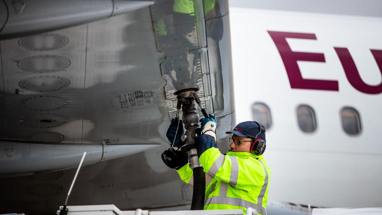 Umsetzung von EU-Verordnung: Falsch getankt - Bund plant Strafen für Airlines