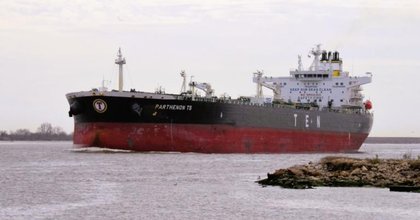 Pemex envía su petróleo a... Dinamarca: 700 mil barriles mexicanos que iban a Cuba ahora van a Europa