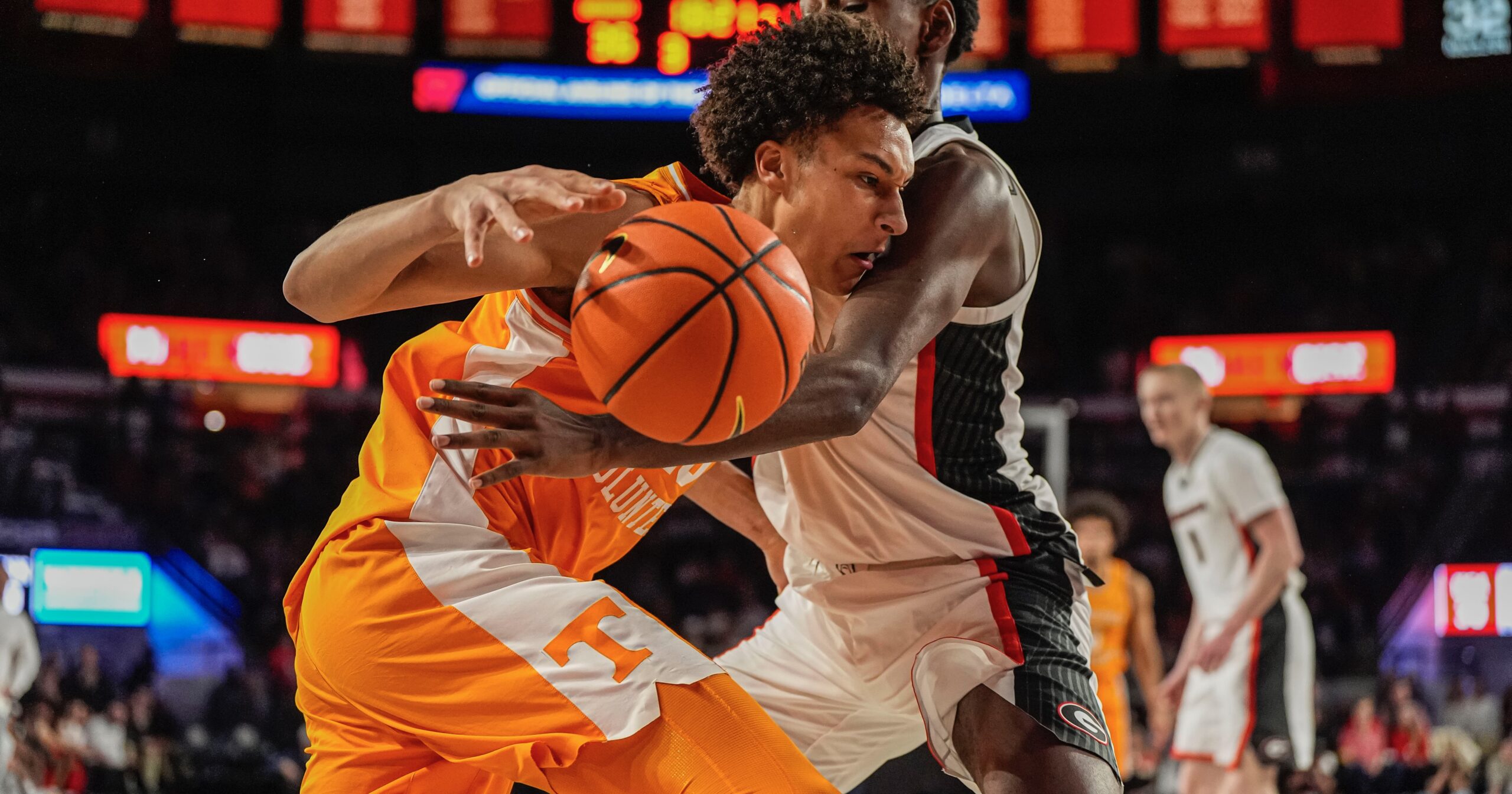 Fast Break: Tennessee beats Georgia 86-85 in overtime