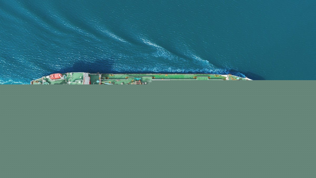 Hormuz Tanker Traffic Stalls at Two-Month Low as Attacks Escalate