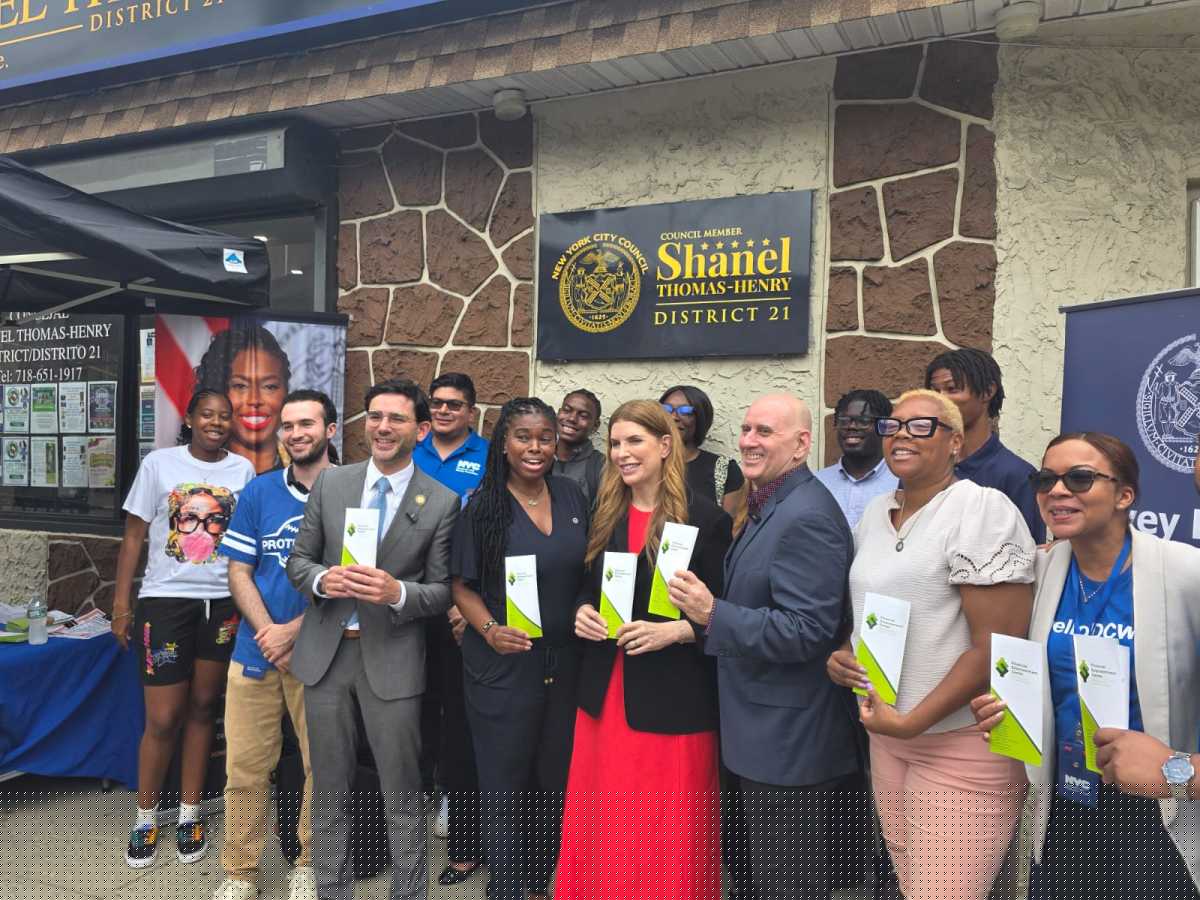 CM Thomas-Henry hosts student loan outreach event in Corona to help District 21 residents