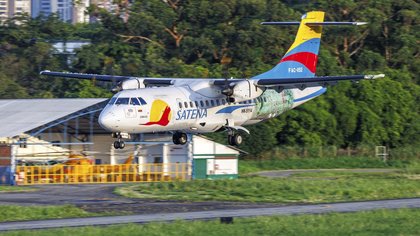 Un avion s’écrase après avoir disparu des radars à huit minutes de son atterrissage, un député se trouve parmi les 15 victimes