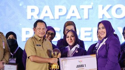 TP Posyandu Kalsel Juara Pertama Nasional Lomba Implementasi 6 Bidang SPM 2025