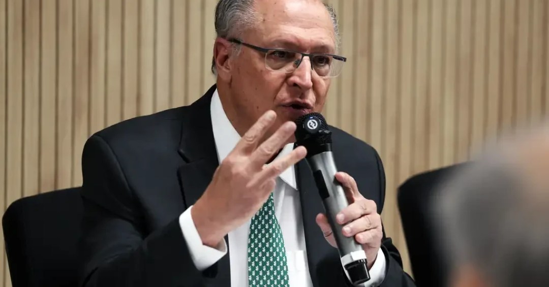 A reação de Alckmin aos ataques de Milei a Lula e Moraes