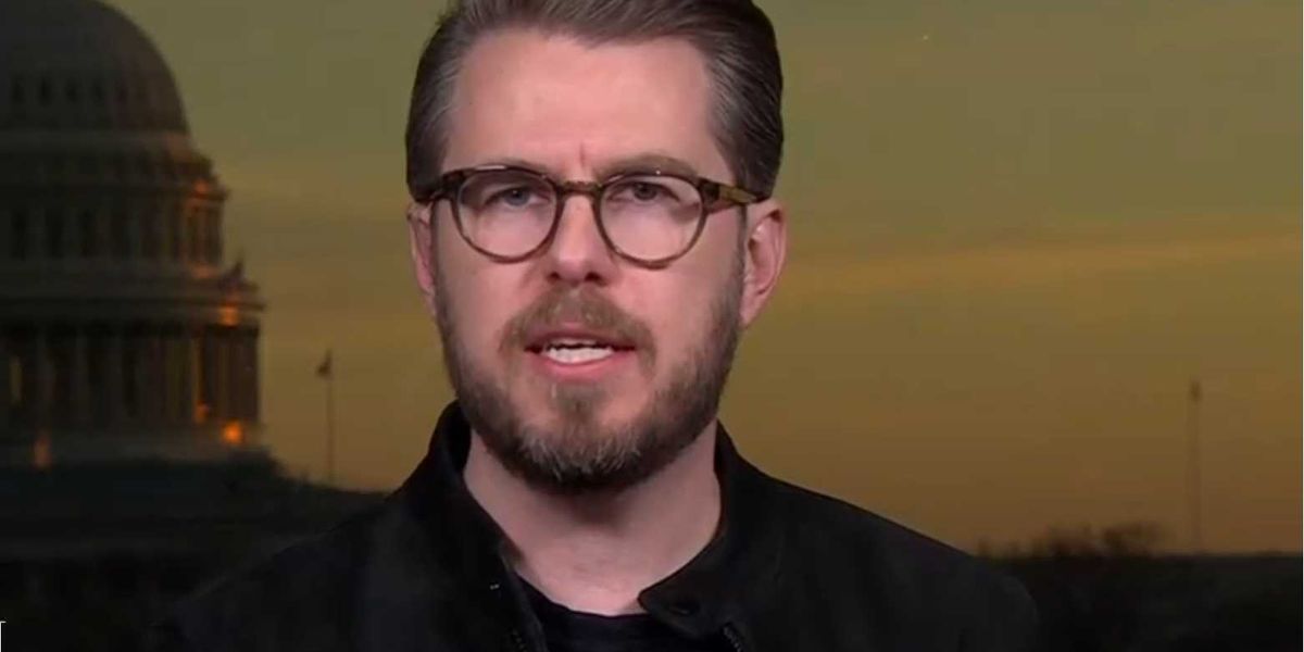 Ex-DHS official warns 'crime might be in progress' after Trump FBI raids election office