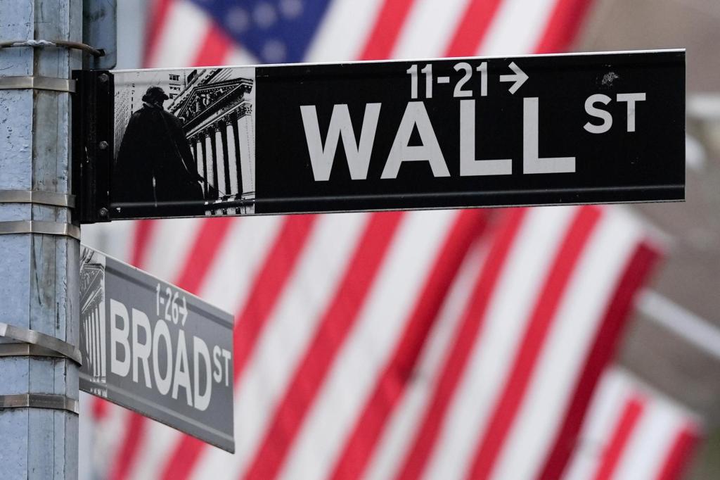 US stocks drift following the latest discouraging signal on the job market