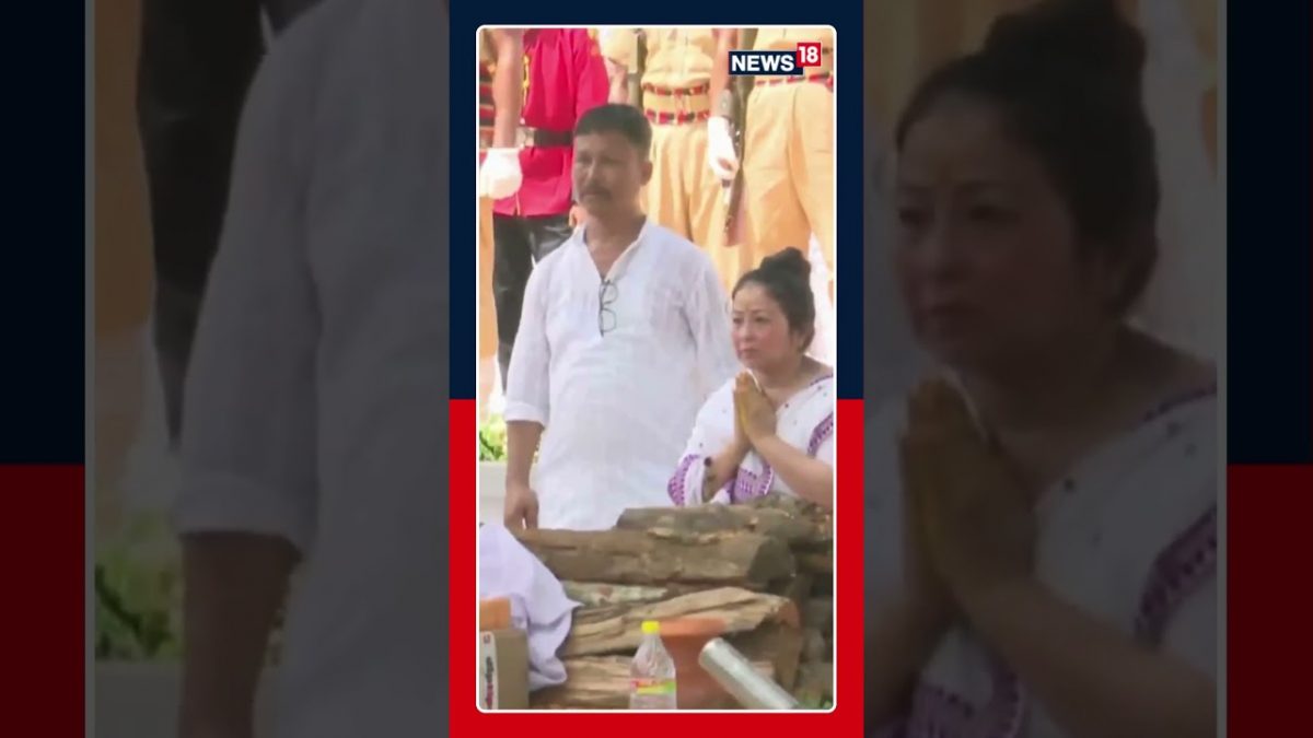 #WATCH: Garima Saikia Garg Pays Final Respects as Emotional Farewell for Zubeen Garg Begins | N18S