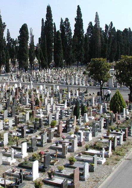 Manutenzione cimiteri. In un anno fatti interventi per oltre 800.000 euro