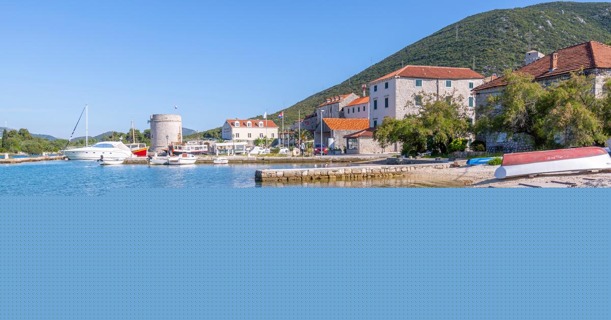 Na plaži v hrvaškem Stonu ugotovili fekalno onesnaženje morja