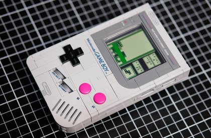 Comment on Lilbits: A playable LEGO Game Boy, Gmail is ending POP support, Microsoft & Amazon announce game streaming updates by eeeeeeeeePC