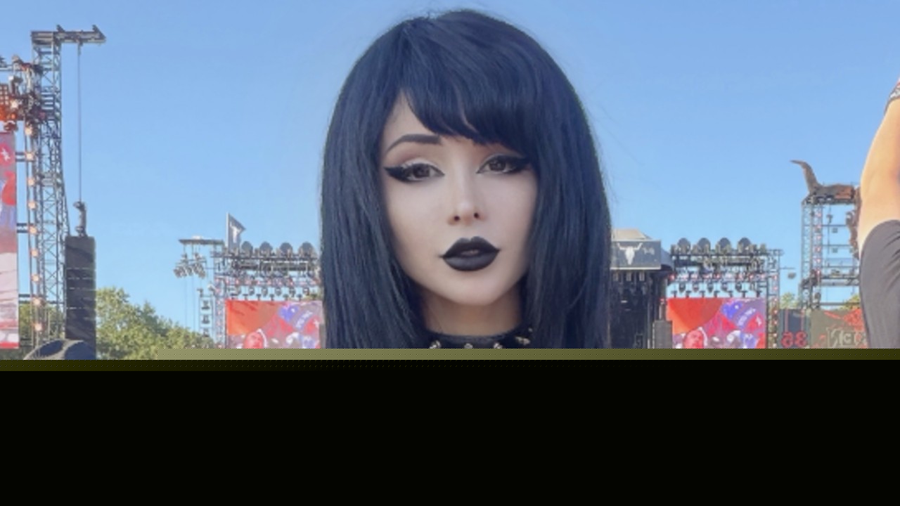 Goth Influencer And Model 'Pinkchyu' Goes Viral For Making 'Drake' Bark On A Dating Show