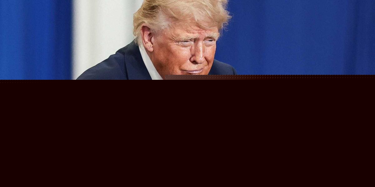 White House leaks expose 'sleepwalking' Trump’s 'physical and cognitive decline'