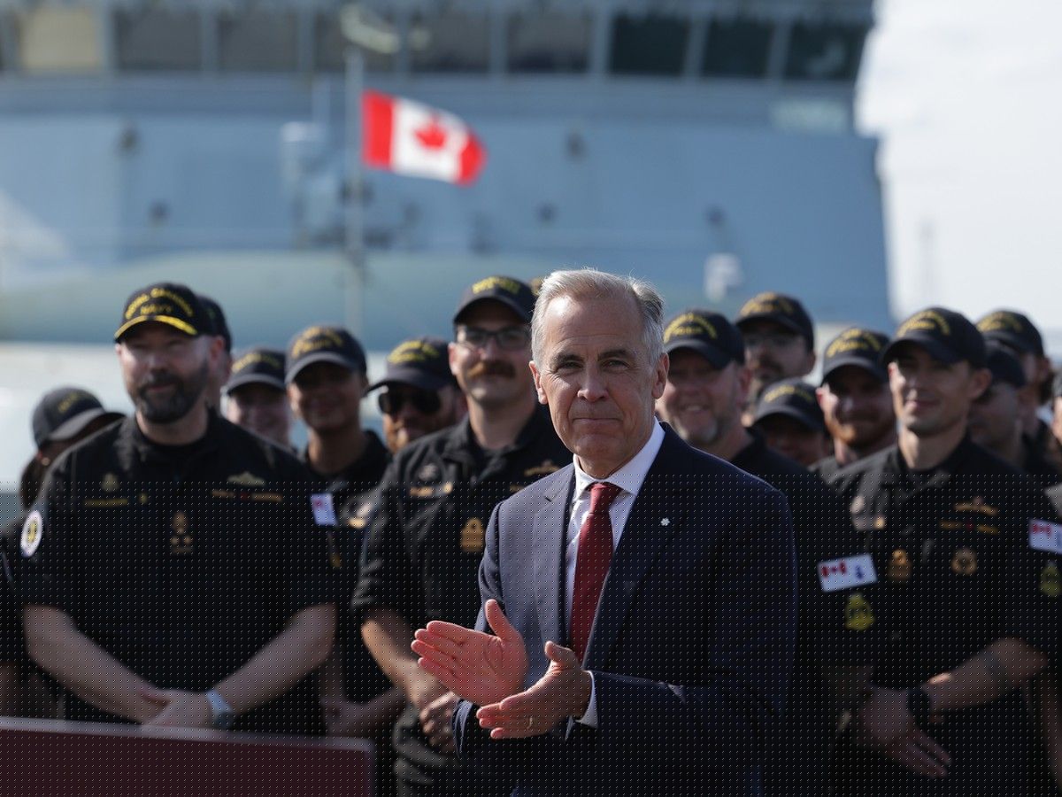 Canada’s only operational submarine just sank a U.S. warship