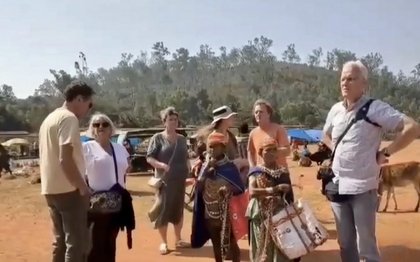 Bonda culture draws foreign tourists at Ankadeli market