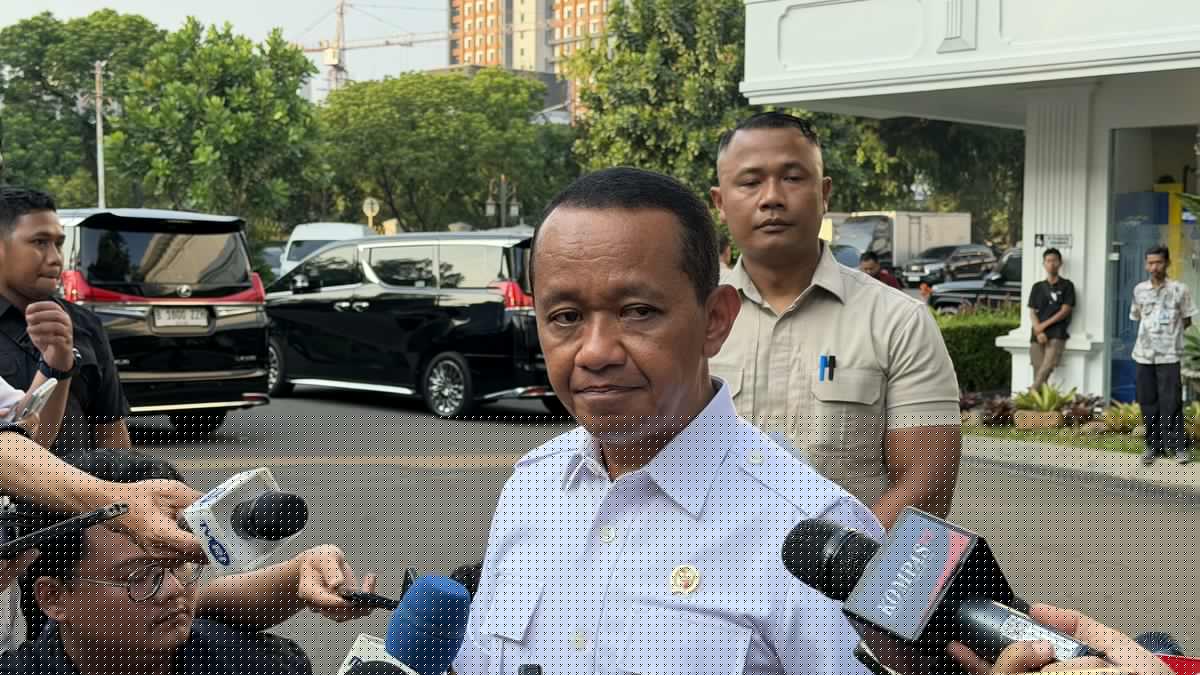Bahlil: Peresmian Tahap I PLTS 100 GW Akan Digelar di Bali