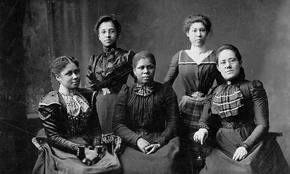 Social Media Offers a New Teaching Tool for Black History