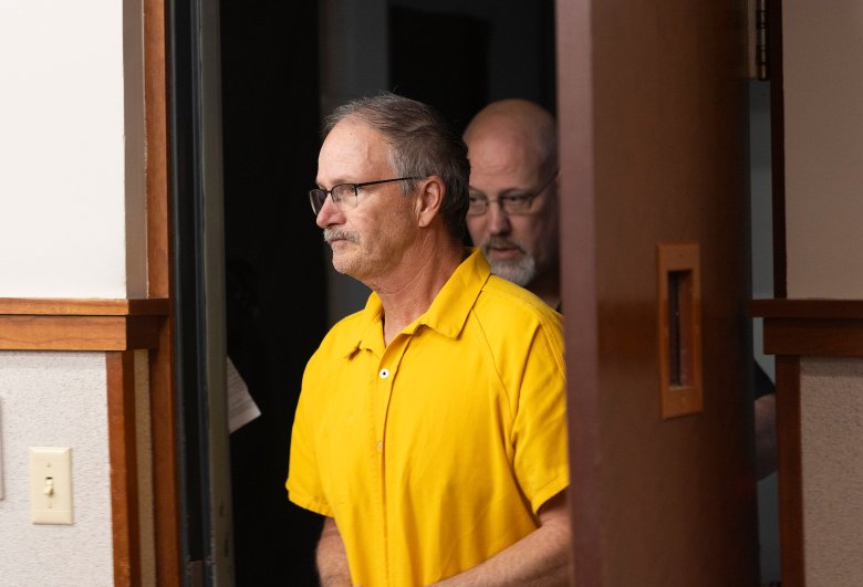 Man accused of 1987 cold case homicide to remain in jail while awaiting trial