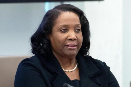 Supreme Court lets Lisa Cook remain as a Federal Reserve governor for now