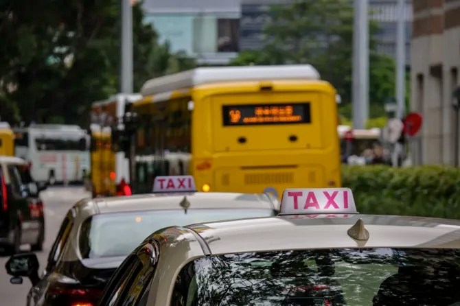 Ride-hailing taxi bill set for legislative review by year-end