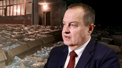 (FOTO, VIDEO) DAČIĆ STIGAO NA MESTO NAJVEĆE ZAPLENE DROGE U SRBIJI IKADA Uhapšeni otac i sin, traga se za još jednom osobom: "Marihuana je nađena na porodičnom imanju"