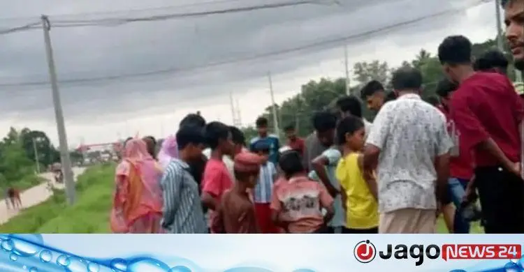 টিকটকে ব্যস্ত যুবক শোনেননি সাইরেন, ট্রেনে কাটা পড়ে হাত-পা বিচ্ছিন্ন