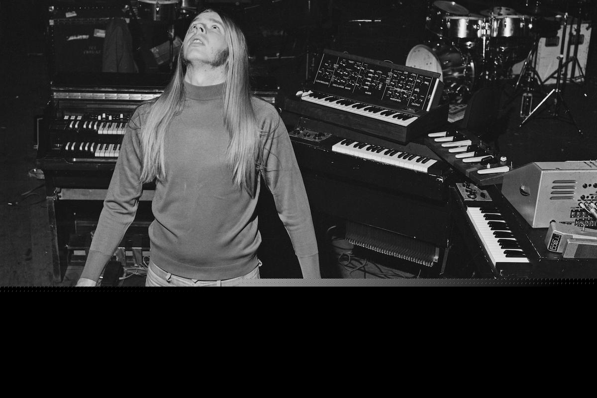 The Day Wakeman Chose Yes Over Bowie