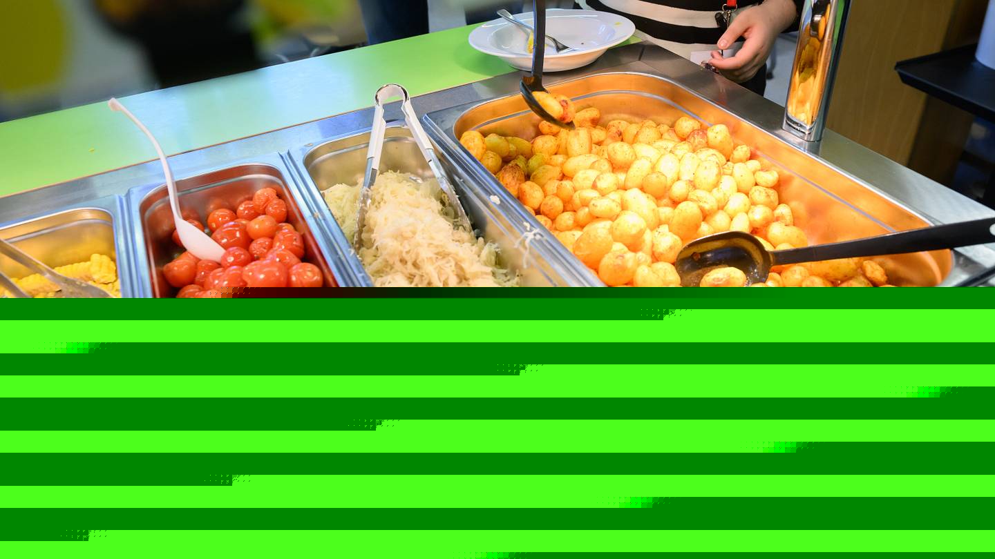 6 Smells That Take Millennials Back to the School Cafeteria