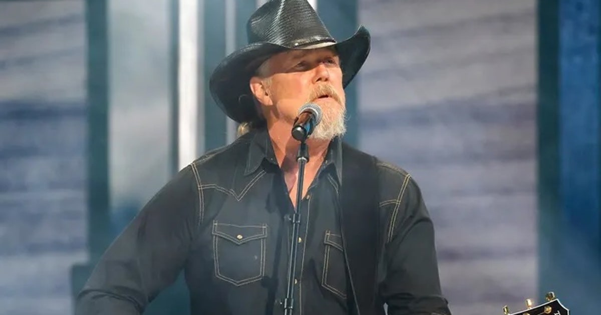 Trace Adkins survived ex-wife's 'kill shot' after bullet passed through heart and lungs