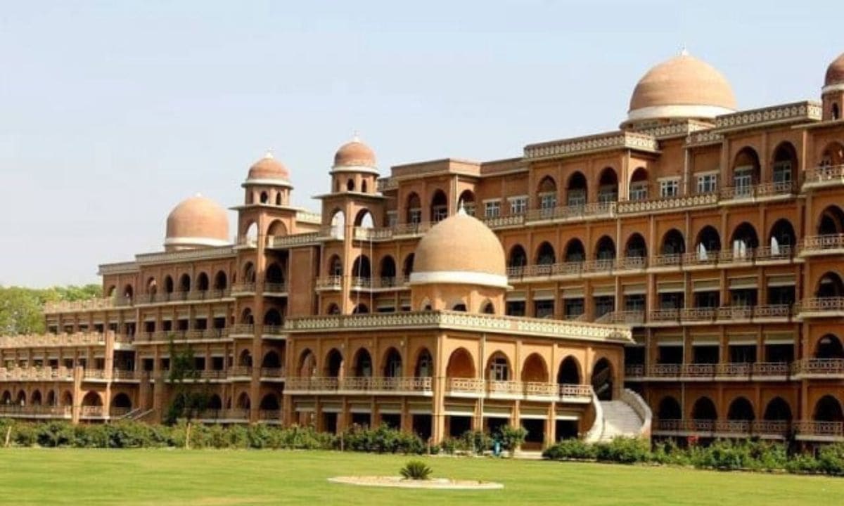 Peshawar University Approves Merger of 20 Departments to Cut Financial Pressure