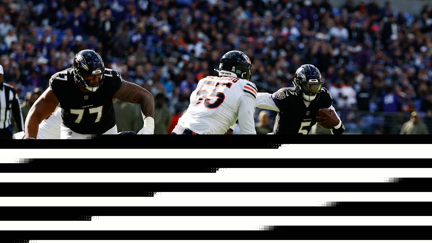 Chicago Bears teammates are expecting a big year from Dayo Odeyingbo