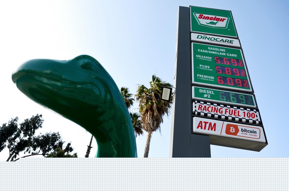 Montana's Sinclair Dinosaurs Keep Getting Stolen And Found Miles Away