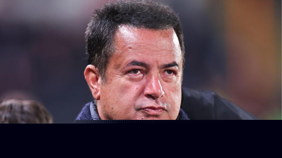 Hull City owner 'disturbed' by transfer claims