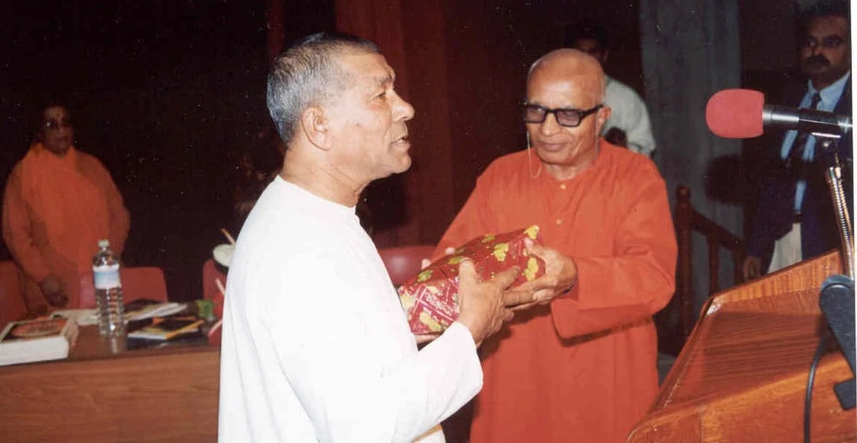 Comment on Homage to Yogi Rummun by VDR