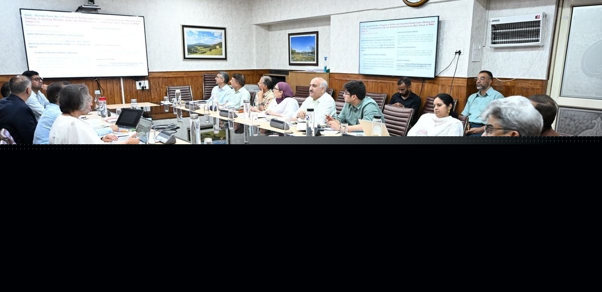 Chief Secy takes stock of PMAY-U housing schemes for Urban Poor