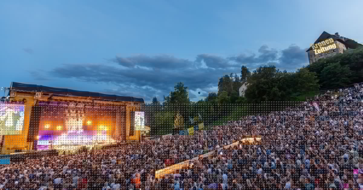 8000 begeisterte Fans - Party-Start in Moosburg! Trotz politischem „Foul“
