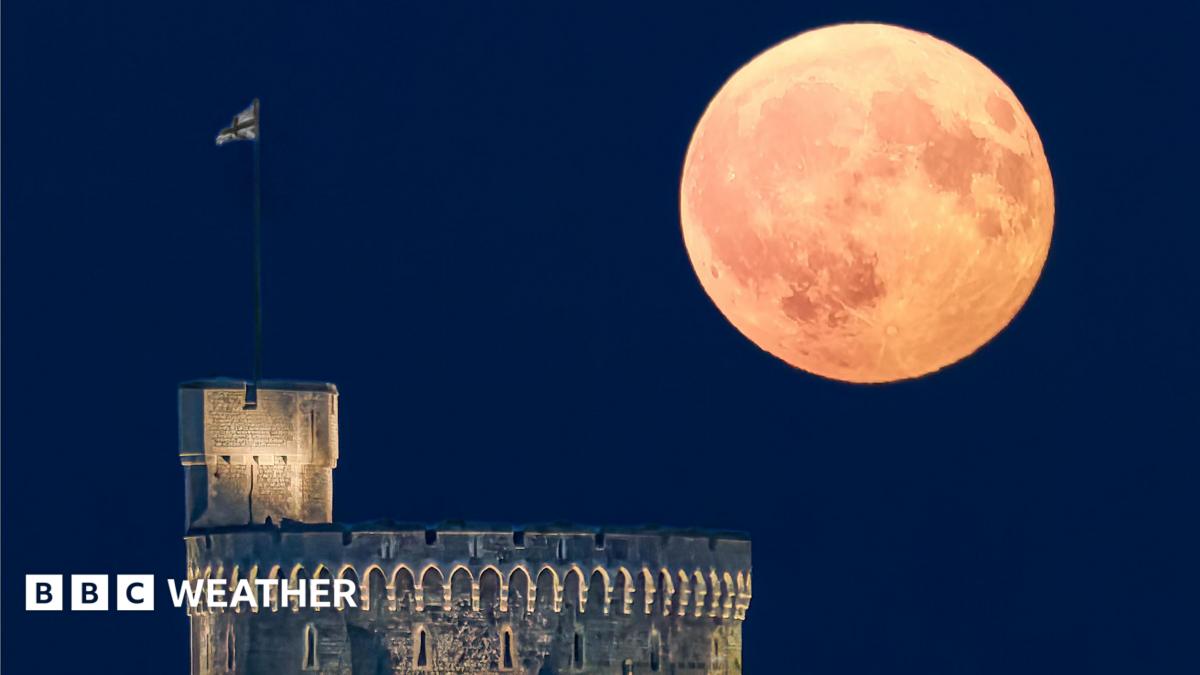 Stunning photos capture July's Buck Moon over the UK